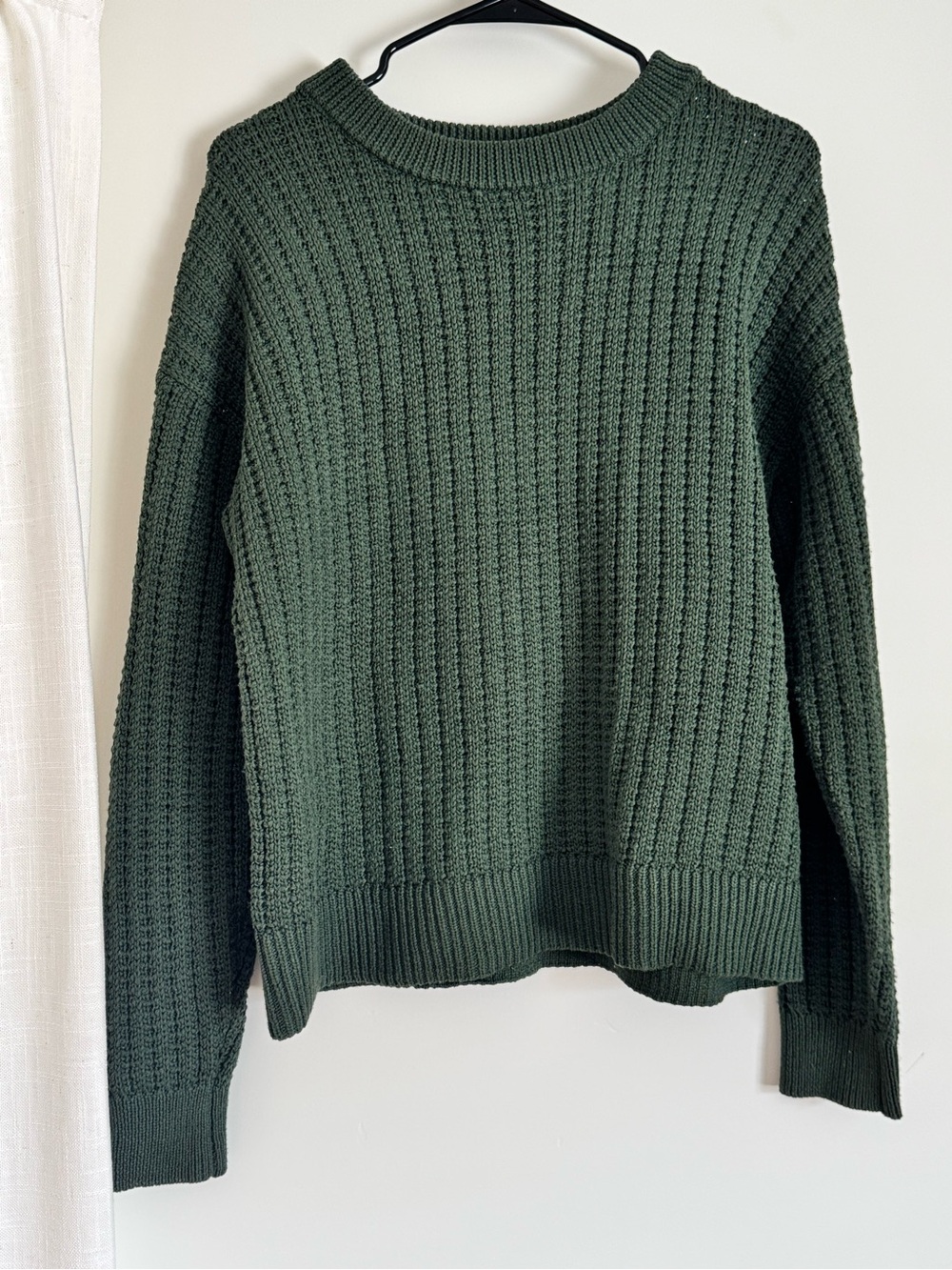 Time and Tru Forest Green Ribbed Crewneck Sweater